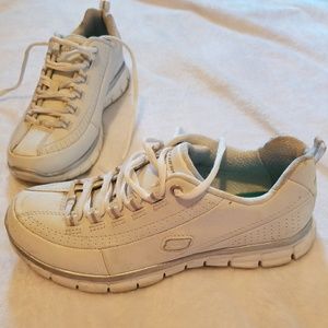 Skechers elite size 7